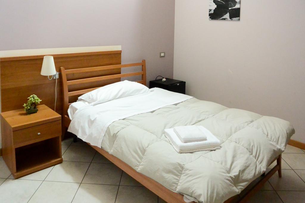 Albergo Meuble Abatjour 만토바 외부 사진