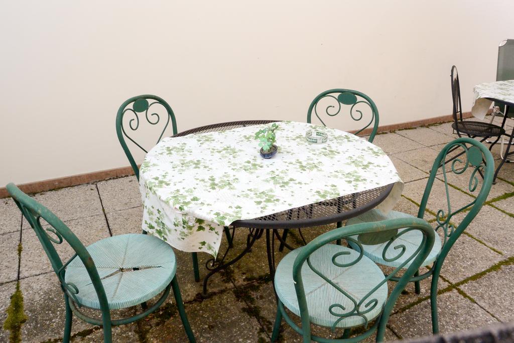 Albergo Meuble Abatjour 만토바 외부 사진