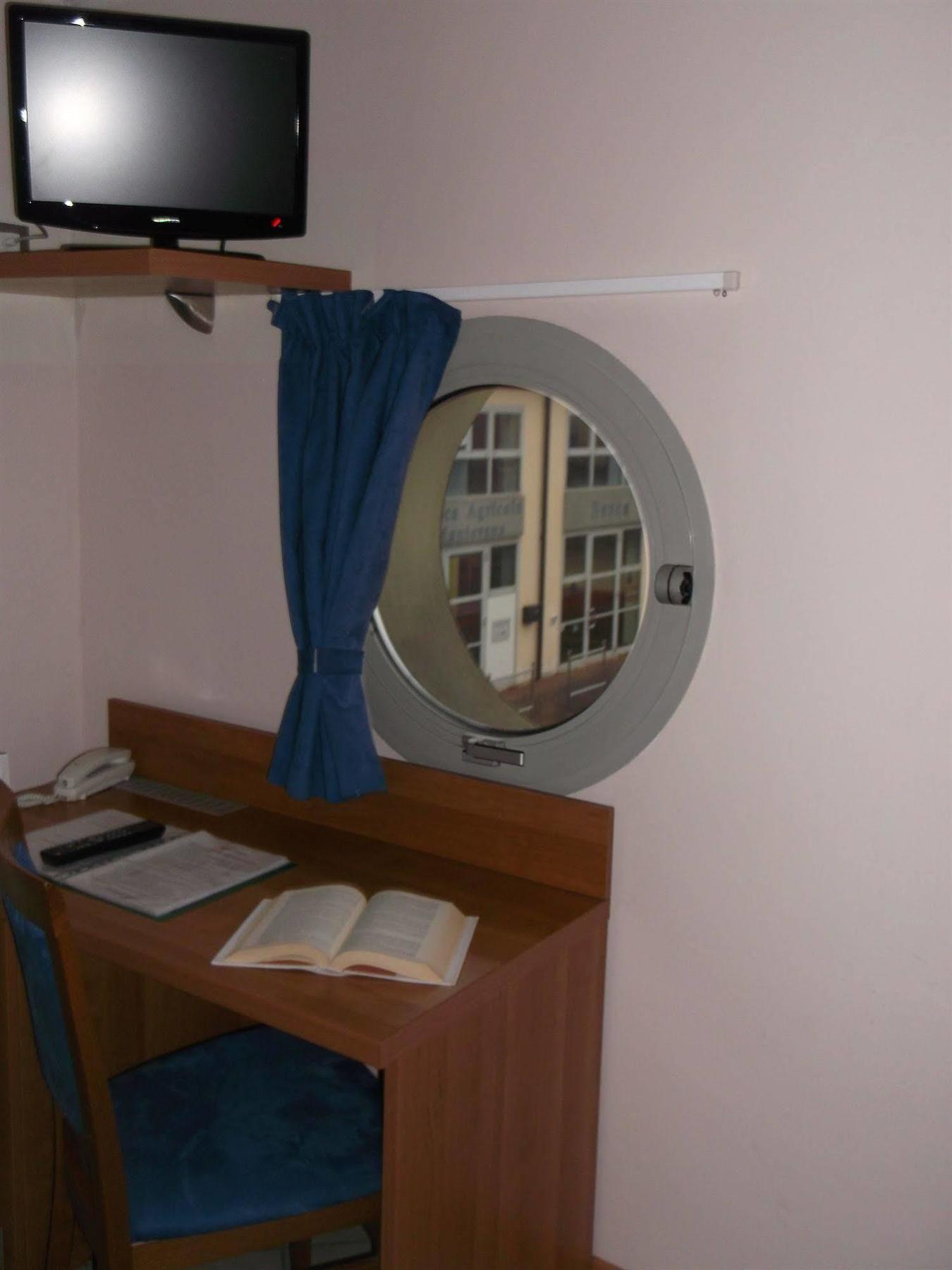 Albergo Meuble Abatjour 만토바 외부 사진
