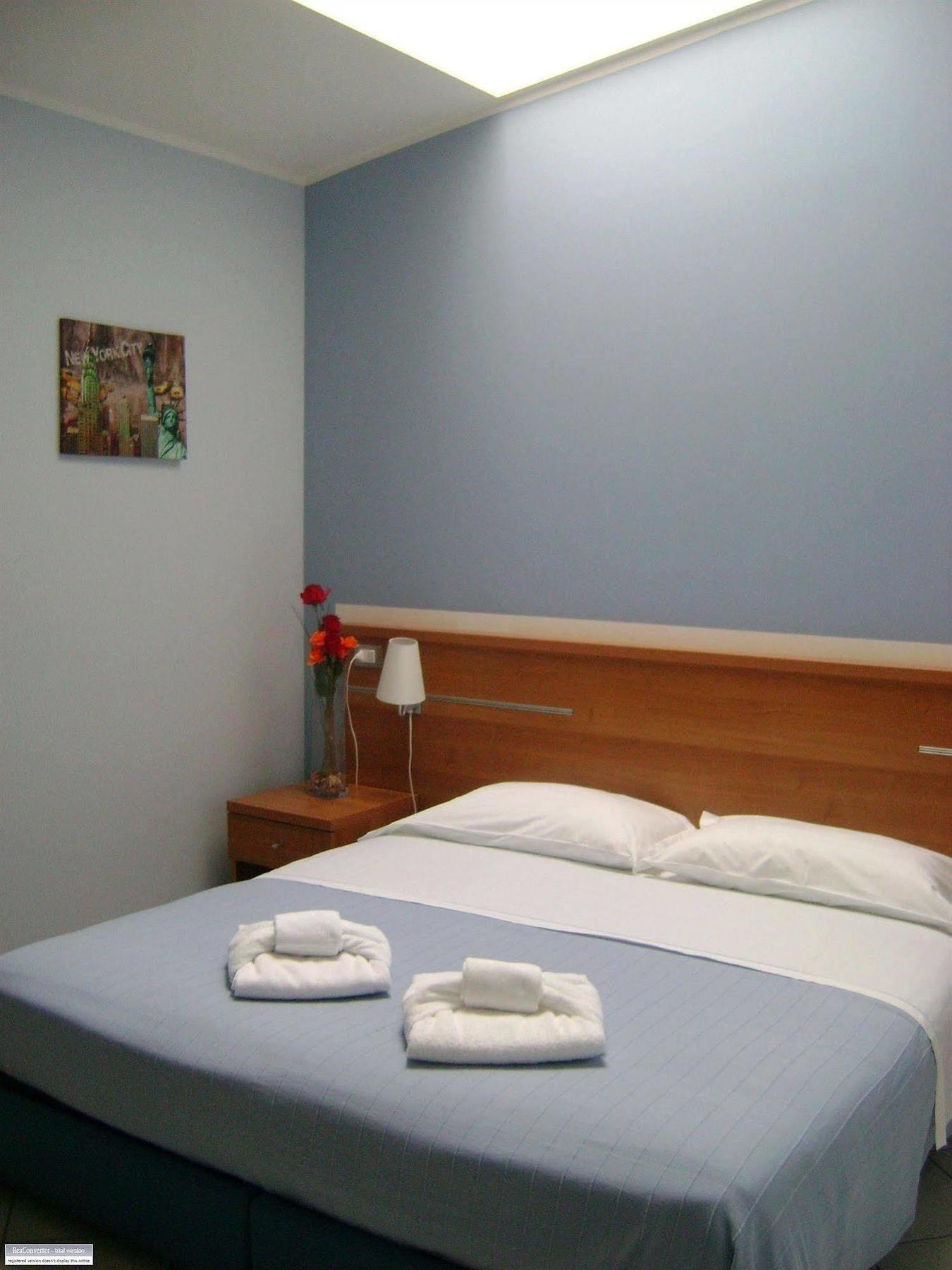 Albergo Meuble Abatjour 만토바 외부 사진